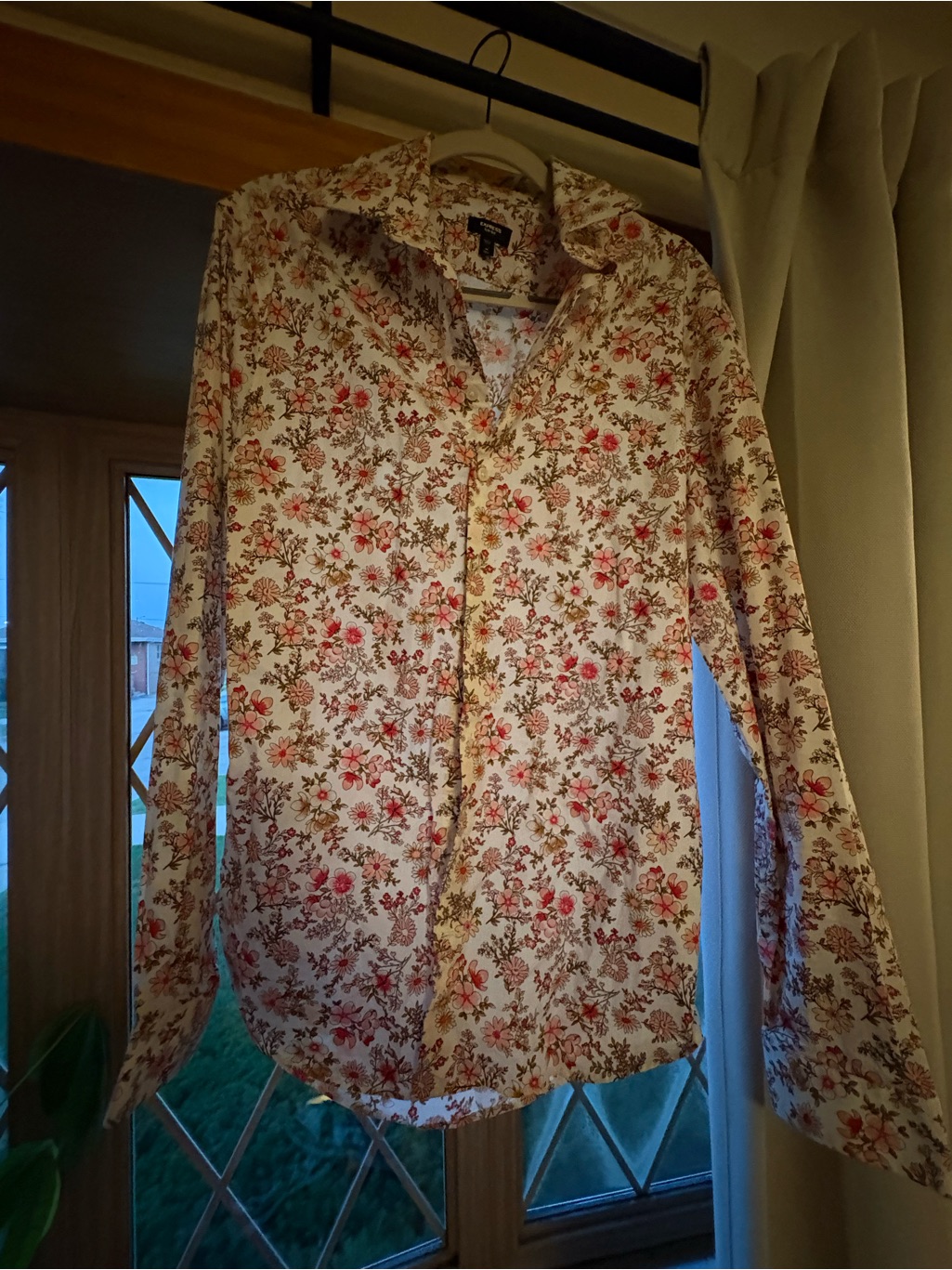 Express Floral Button-Up Shirt In Cream With Pink & Brown Flowers